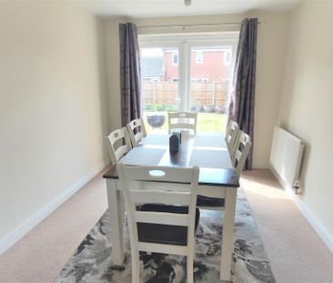 Crocus Close, Bury St. Edmunds, Red Lodge - Photo 2