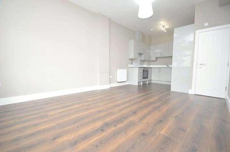 Malvern Road, Hornchurch, Essex, RM11 - Photo 4