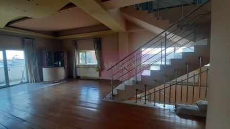 Două Etaje în Vilă în zona Voluntari de Închiriat - Fotografie 4