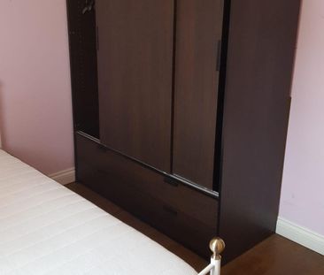 3 bed Terraced in Becontree avenue , Dagenham, RM8 2UJ - Photo 6