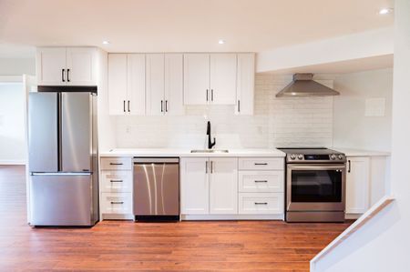 For Lease - 176 Aishford Road Unit# LOWER, Bradford West Gwillimbury, Ontario - Photo 2