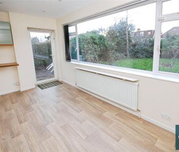 3 bedroom bungalow to rent - Photo 2