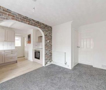 Manor Drive, Buckley, CH7 - Photo 2