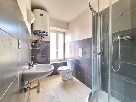 Pronájem bytu 2+kk 40 m² - Fotografie 3