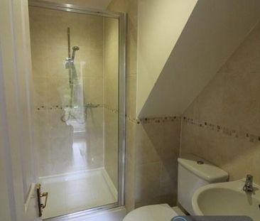 7 bedroom semi-detached house to rent - Photo 1