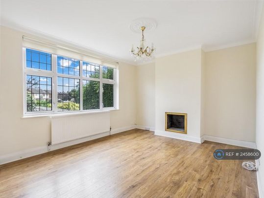 4 bedroom semi-detached house to rent - Photo 1