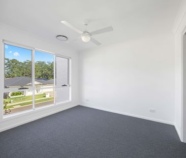 1 Amity Crescent, Thrumster NSW 2444 - House For Rent | Domain - Photo 4