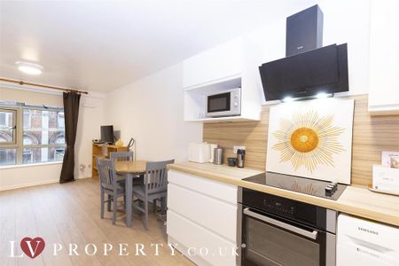 2 bedroom apartment to rent - Photo 5