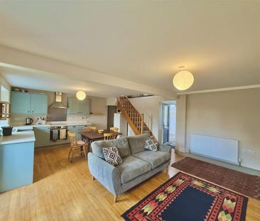 2 bedroom cottage to rent - Photo 2