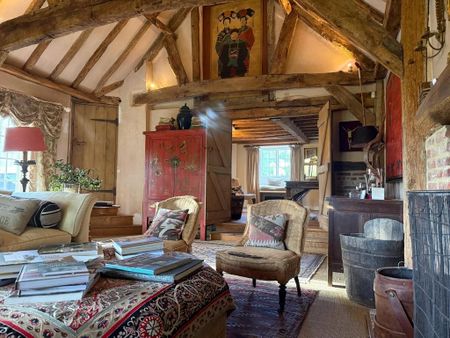 5 bedroom detached house to rent - Photo 2