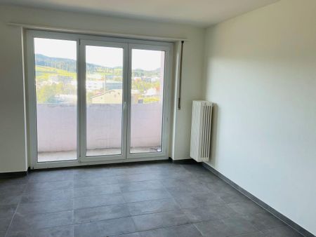 LUMINEUX ! APPARTEMENT DE 3 PIECES SITUE AU 5EME ETAGE AVEC BALCON - Photo 5