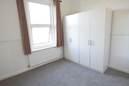 BH1, Knole Road Bournemouth, Knole Road
                    
Bournemouth - Photo 3