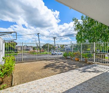 Superb Unit with Outdoor Living - Photo 4