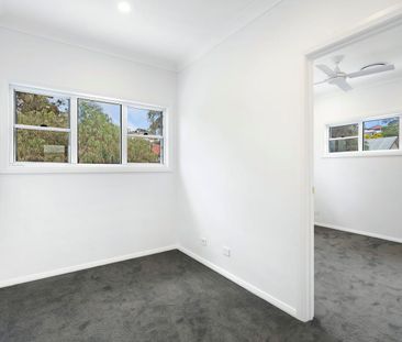 Brand New Modern Townhouse for Rent - Photo 4