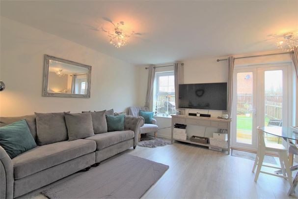 3 bedroom terraced house to rent - Photo 1
