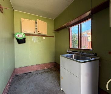 Updated 4 Bedroom Family Home, in a Prime Location! - Photo 5