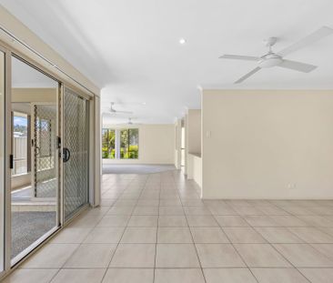 Spacious Family Living in the Heart of Upper Coomera - 4-Bedroom Home with Modern Comforts. - Photo 6