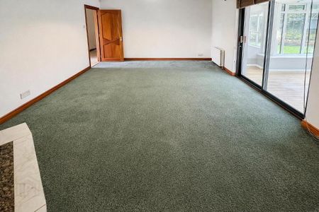 2c Lough Road, Lisburn, BT28 2PJ - Photo 2