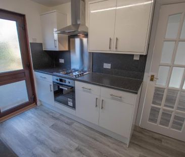 3 bedroom detached house to rent - Photo 6