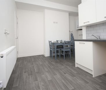 1 bed house share to rent in Queensberry Road, Burnley, BB11 - Photo 5