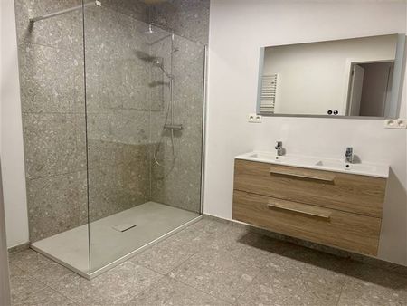 Appartement te huur - Photo 2