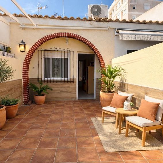 Alquiler de chalet adosado en Calle Marcelina, 40 - Photo 1