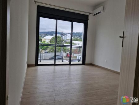 A louer, Maison / Villa, 129 m² - Photo 2
