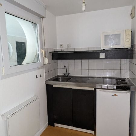 Location Appartement 1 pièce 17m² - Photo 3