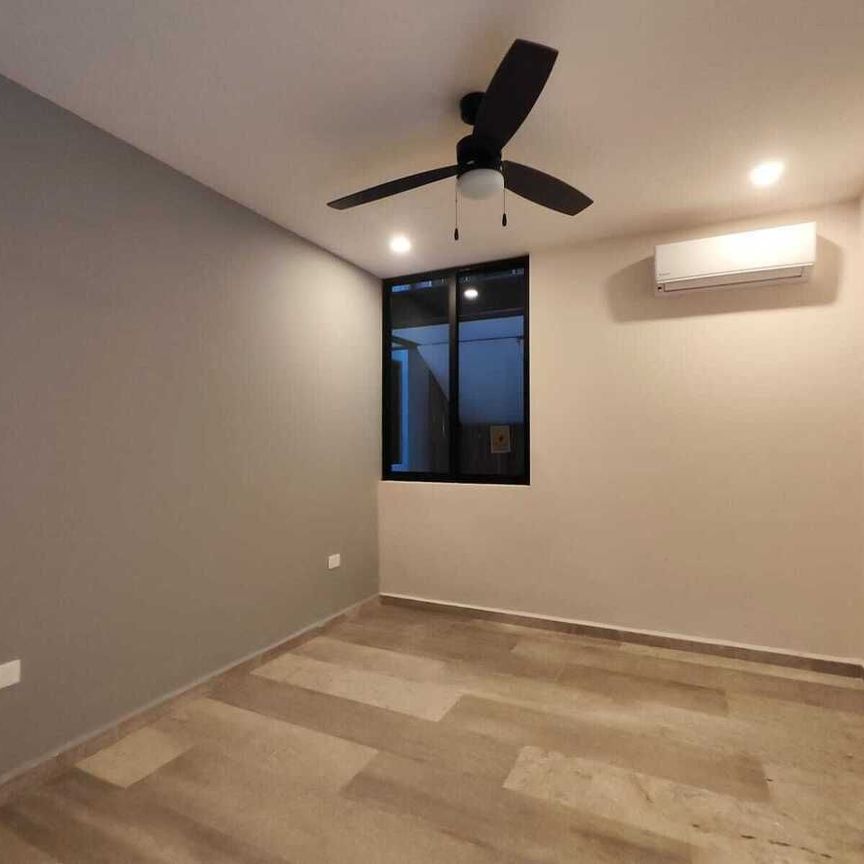 Xunik T4 #203(sin muebles) - Photo 1