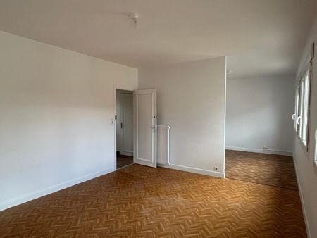 Location Appartement 1 pièce 43m² ALBI 81000 - Photo 2