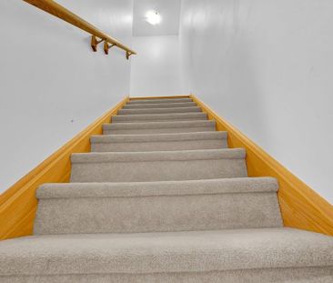 For Lease - 5 Francesco Street, Brampton, Ontario - Photo 4