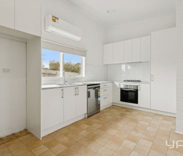 Flexible Home with Bungalow – Available Now 74 Broadway, Capel Sound - Photo 3