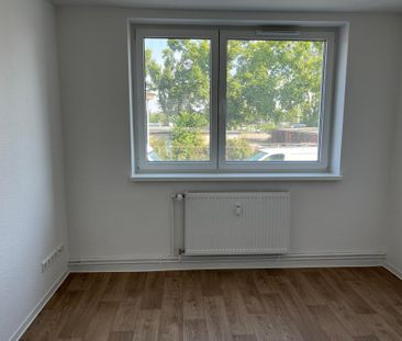 3 Zimmer-Wohnung mit Aufzug, Balkon und Badewanne - Foto 2