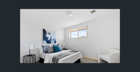 Spacious, warm & full of charm! - Photo 3