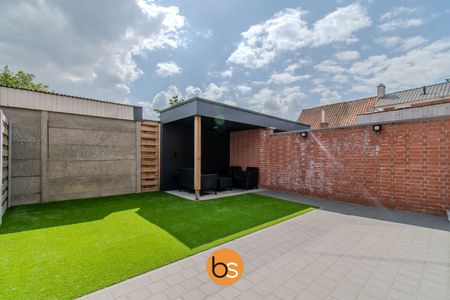 Recente woning in het centrum van Sint-Eloois-Winkel met 4 slaapkamers - Photo 2