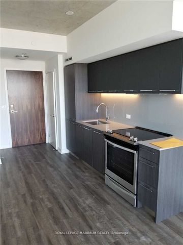 Riverside Square Lofts 15-45 , #711 - Photo 4