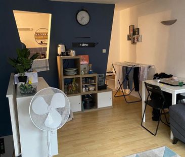 Location Appartement 2 pièces 35m² LILLE 59000 - Photo 5