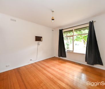 Spacious 3-Bedroom Haven - Perfect for Growing Families! - Photo 3