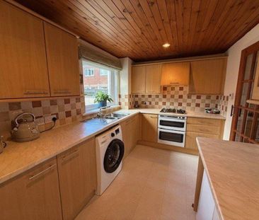 2 bedroom terraced house to rent - Photo 5