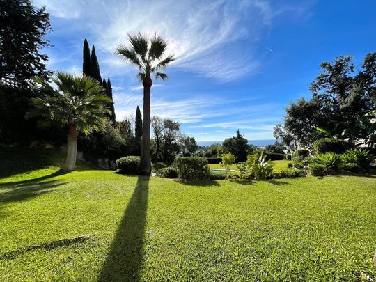 Alquiler de chalet pareado en Avenida Benajarafe, 7 - Photo 1