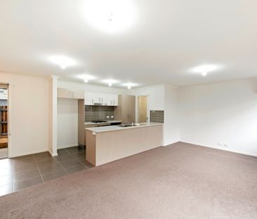 Well located Modern 3 Bedroom Townhouse - Photo 3
