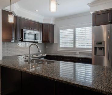 For Lease - 211 Betsy Drive, Oakville, Ontario - Photo 6