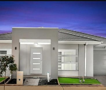 Modern Family Home - Photo 4