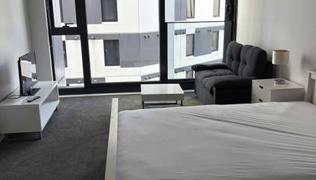 For Rent - Affordable Studio - Photo 4