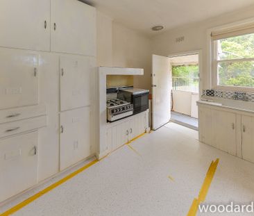 Charming Semi-Detached Home in a Peaceful Pocket of Illawarra Road - Photo 4