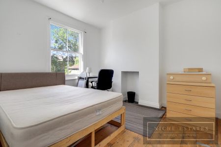 6 bedroom terraced house to rent - Photo 3