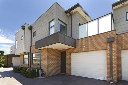2/103 Cumberland Road, Pascoe Vale - Photo 4