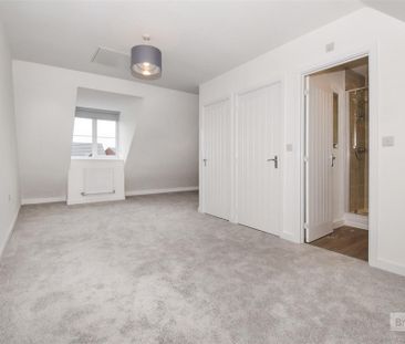 4 bed House - Semi-Detached To Let - Photo 4