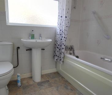 2 bedroom bungalow to rent - Photo 5