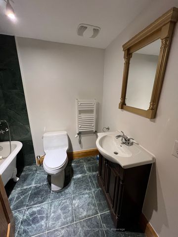 For Lease - 179 St Clair Avenue Unit# Rear, Toronto, Ontario - Photo 3